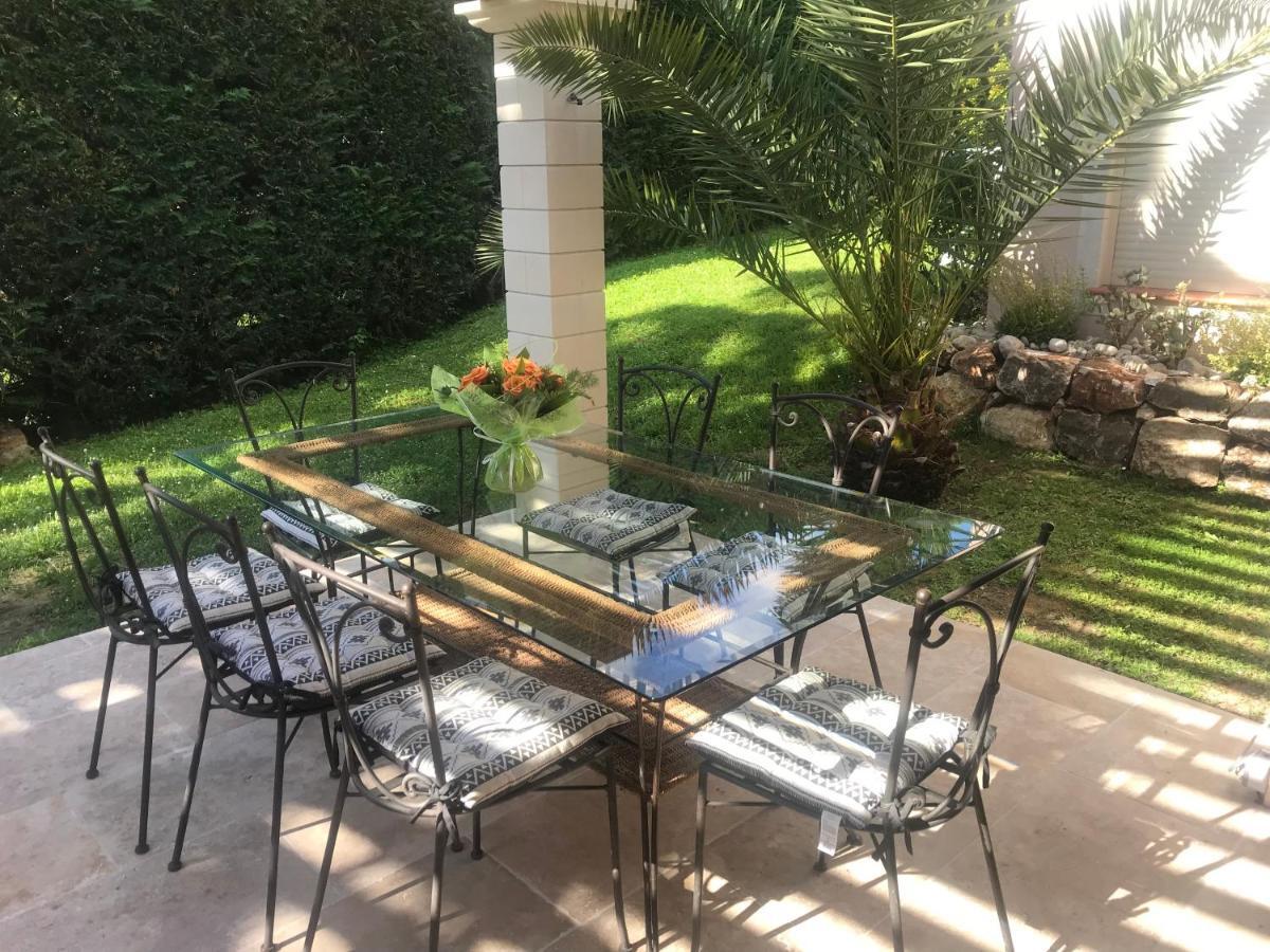 Luxueuse Villa Piscine Et Jacuzzi Saint-Paul-de-Vence Exterior foto
