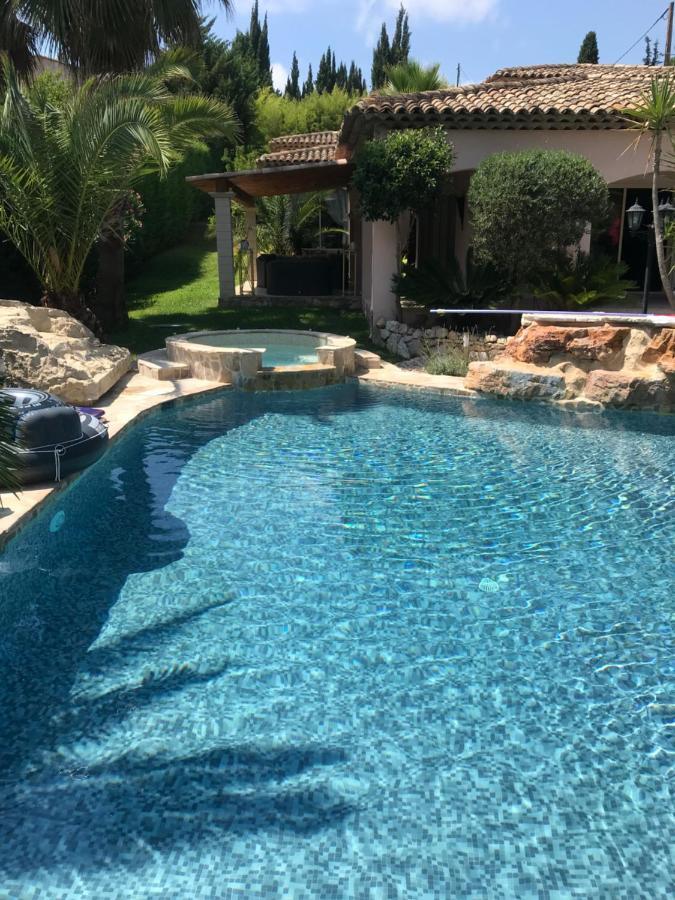 Luxueuse Villa Piscine Et Jacuzzi Saint-Paul-de-Vence Exterior foto